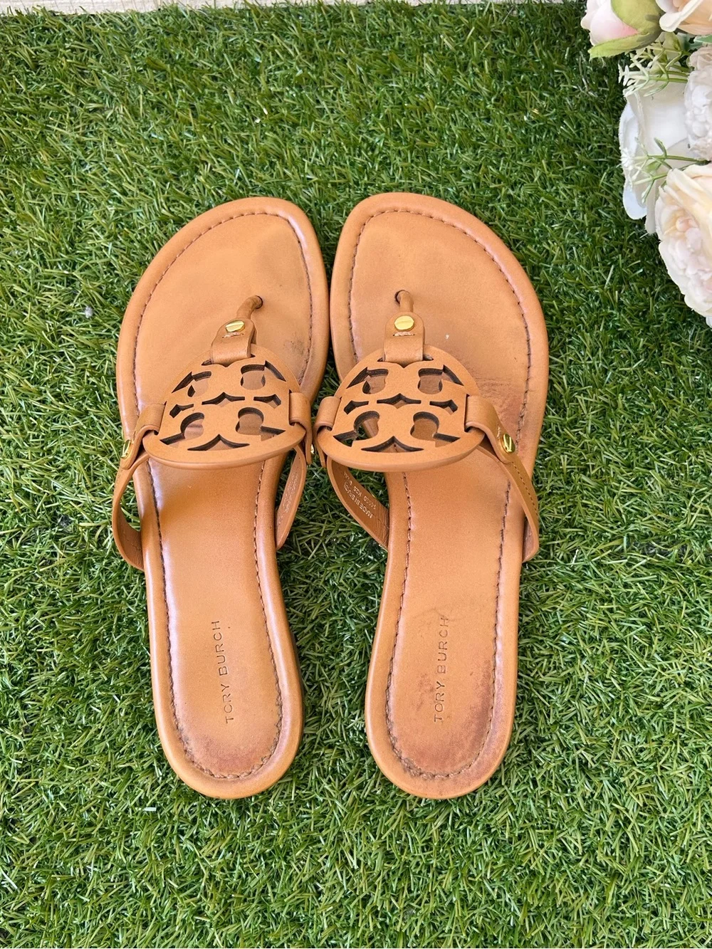 Tory Burch🍁🍂Miller sandals vintage Vachetta Womens size 8.5 gently used